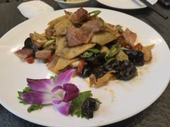 洋芋粑粑炒腊肉-东哥紫阳蒸盆子(旺座·现代城店)