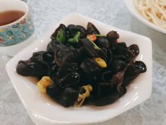 -汗腾格里·风味餐厅(新疆驻京办店)