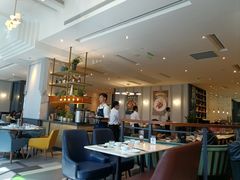 -港丽餐厅(高德置地店)
