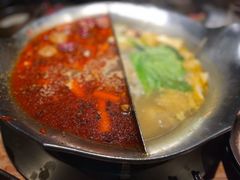 -湊湊火锅·茶憩(杭州湖滨银泰in77店)
