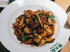 -费大厨辣椒炒肉(万家丽一店)