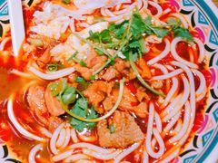 -鑫花溪牛肉米粉(人民广场店)