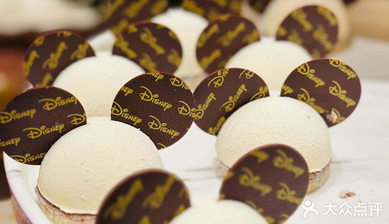 迪士尼乐园酒店の卢米亚餐厅の甜品[调皮][调皮][调皮]