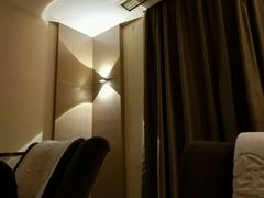 -金色印象·4K影院式足体养生(杨家坪西郊店)