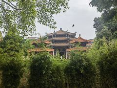 -绳金塔