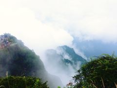 -峨嵋山金顶