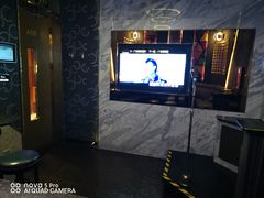 -K+全国连锁KTV(绿地缤纷天地店)