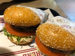 -The Habit Burger Grill 哈比特汉堡(复兴soho店)
