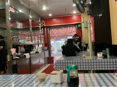 大堂-潘国仙耳光馄饨(黄家阙路店)