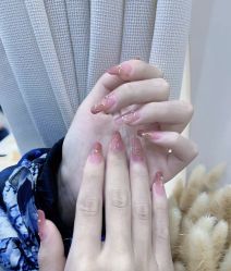 -初心纹眉洗眉·美睫专业店