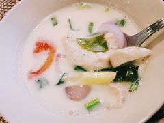 椰奶鸡汤-Cafe de Thaan Aoan