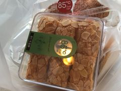 -85度C(生甜甜圈研究工坊·上海平凉店)