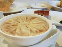 蟹肉龙虾汤包-利苑酒家(金宝店)