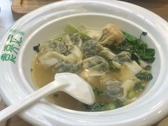 -袁亮宏饺子云吞(侯家桥菜场店)