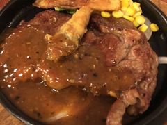 -玛格萝妮比萨屋(四平店)