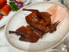 玻璃脆皮乳鸽-丰鲤楼•闽南茶楼(仟禧汇店)