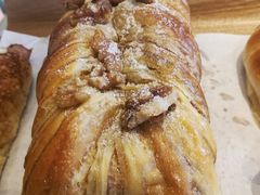 枫糖面包-Dough&Joe团憩(瑞虹天地月亮湾店)