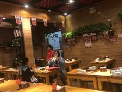 大堂-管氏翅吧(护国寺店)