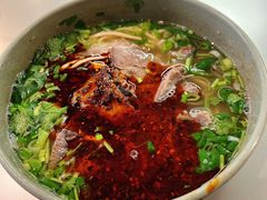 -臻老板牛肉面(光华路SOHO店)