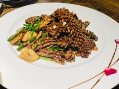 -湖畔鲁菜·二十年老字号餐厅(大明湖店)