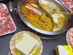 -沸炉重庆老火锅(军事博物馆店)