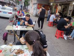 -酒宝荡烧烤(长航局江大路住宅小区店)