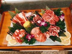 -明洞阿姨·韩式酱蟹烤肉·创意料理(三元桥店)