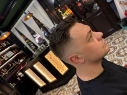 -豪帅男士理容馆