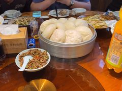 -头上红煨盐鸡·非遗院子餐厅