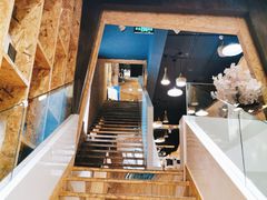 -新华里咖啡书吧(新华书店小寨店)