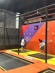 -飞吧潮玩运动蹦床游乐场