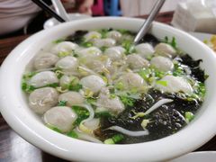 鱼丸鱼饺汤-老彬专工蚝烙糕粿