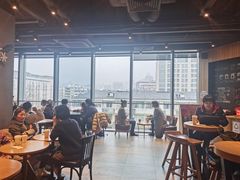 大堂-星巴克(杭州嘉里中心4F店)