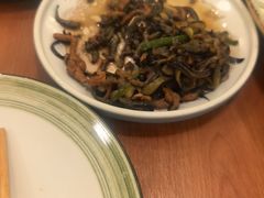 茄子炒肉丝-老昌春饼(中央大街店)