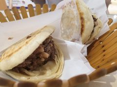 -闫家驴肉老店(华电一校店)