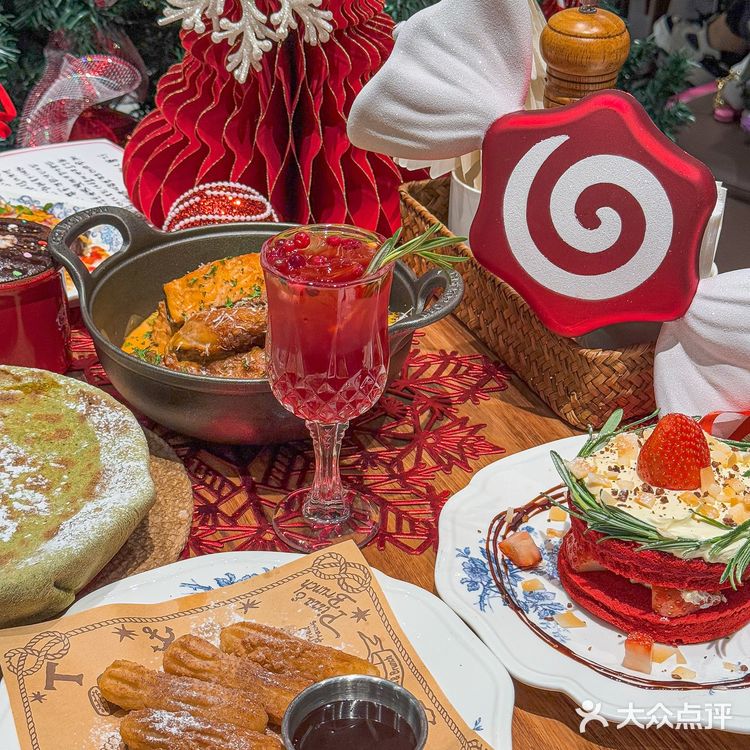 石家庄这里！！圣诞氛围已就位！！洋气死了……