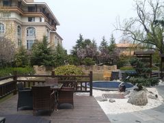 -芭东小镇温泉