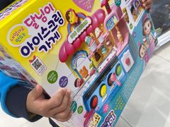 -TOYSRUS玩具反斗城(上海万象城店)