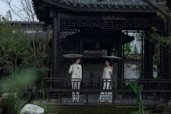 -芭莎视觉婚纱摄影(花溪店)