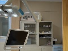 -上海仁爱医院口腔科 · 种植