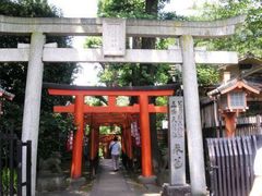 -上野公园花园稻荷神社(忍岡稲荷神社)