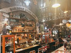 -席娜卡琳火车铁道夜市