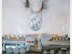 -HIGH FIVE哈福手工汉堡(桂林路店)