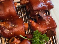 -海派美食·家宴海鲜青岛菜·石锅鲽鱼头(东方城店)