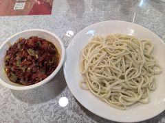 -汗腾格里·风味餐厅(新疆驻京办店)
