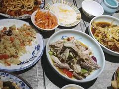 南山手抓肉-巴依兄弟西域美食(机场店)