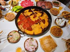 -岗上渣渣老火锅(两路口店)