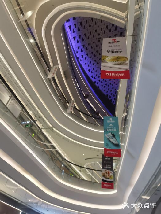 银泰百货(厦门国贸中心店)图片