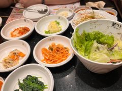 -鲁邦国际风情街(麦世达韩国精品百货店)