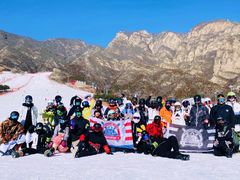 -石京龙滑雪场-停车场